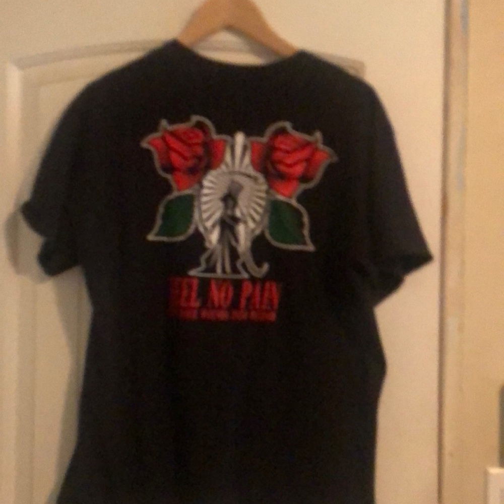 Empyre size L t shirt